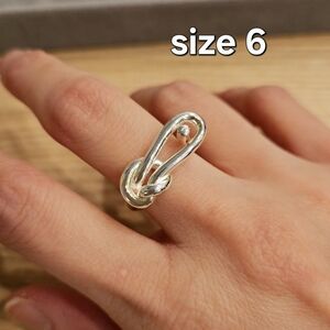Sterling Silver Knot Loop Ring - Size 6